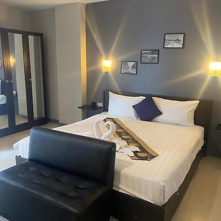 Holiday Home Patong Экстерьер фото