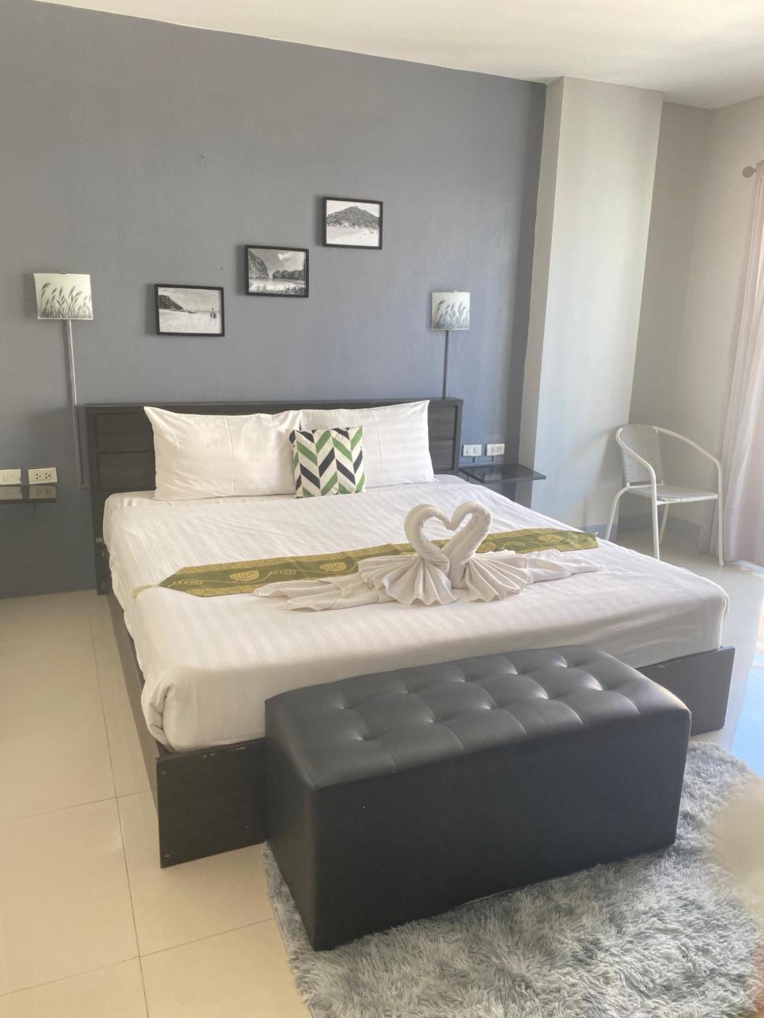 Holiday Home Patong Экстерьер фото