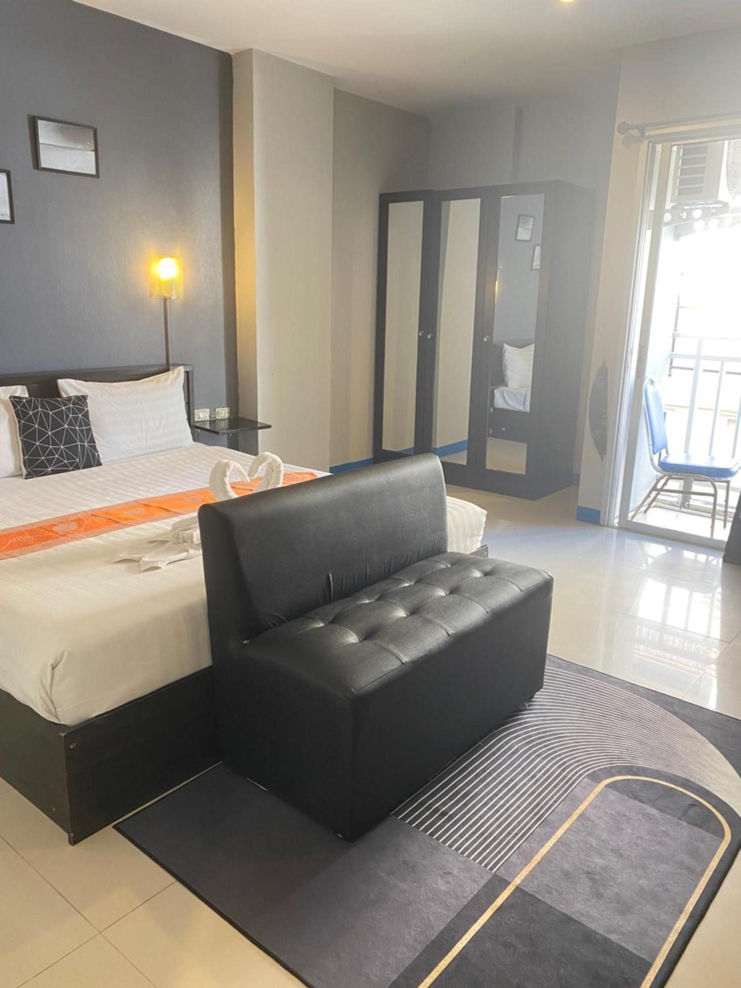 Holiday Home Patong Экстерьер фото