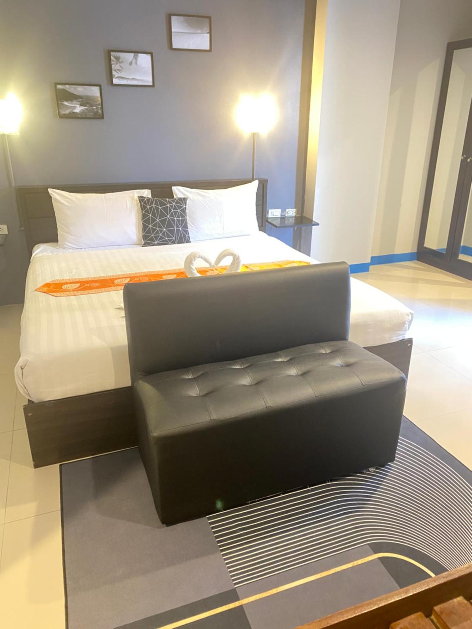Holiday Home Patong Экстерьер фото