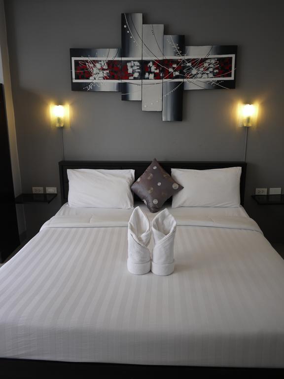 Holiday Home Patong Экстерьер фото