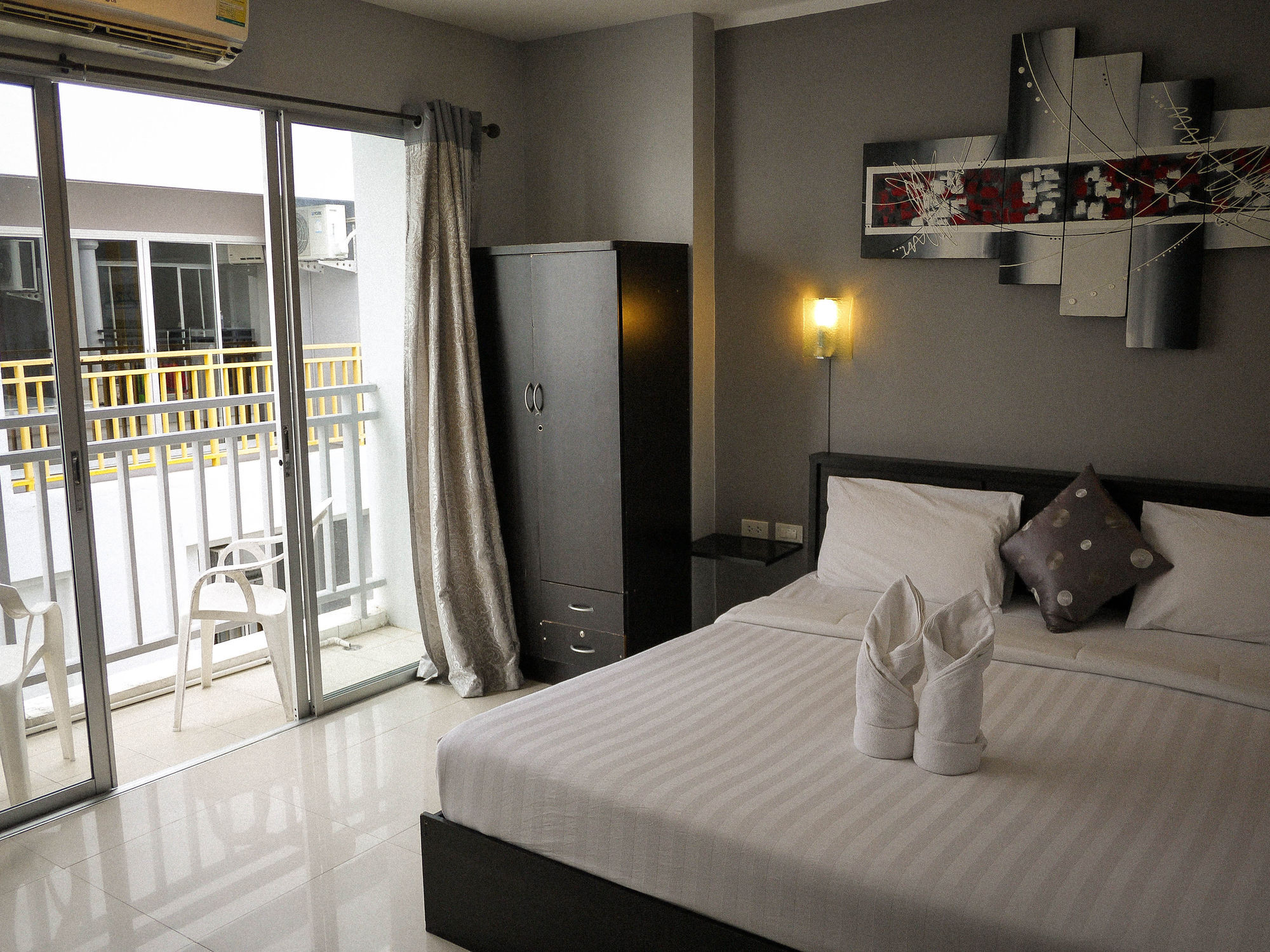 Holiday Home Patong Экстерьер фото